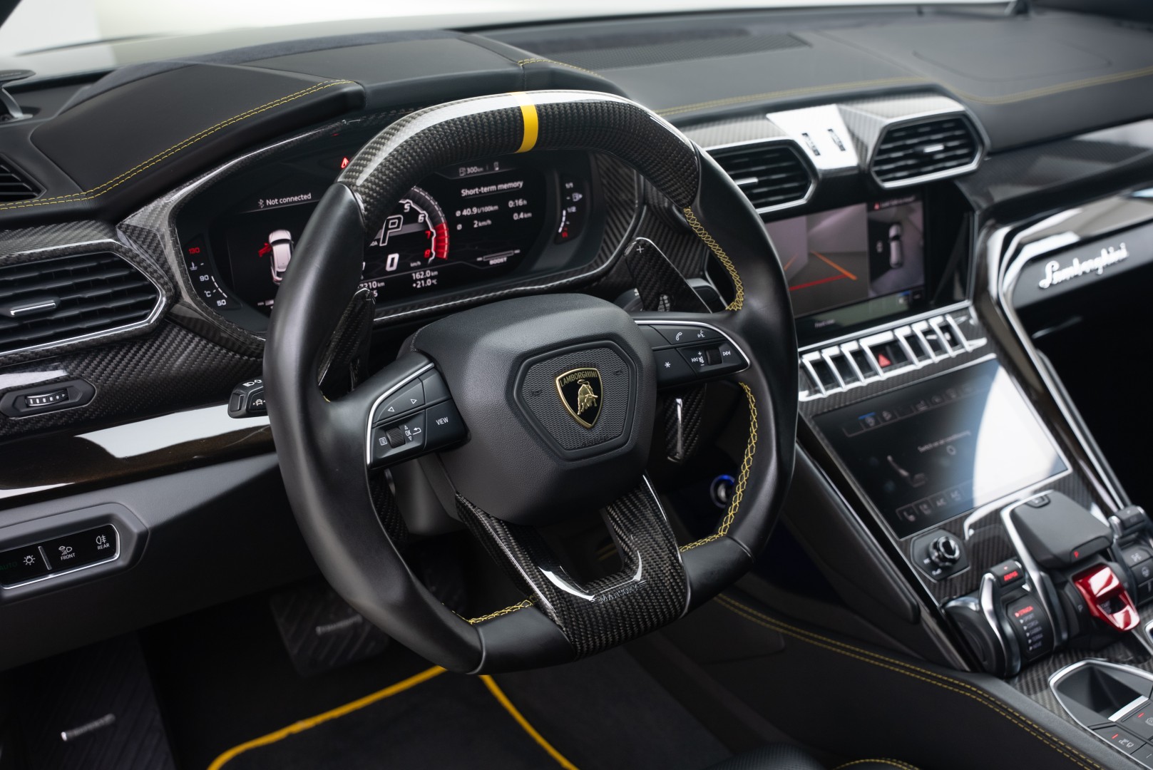 2021 LAMBORGHINI URUS BY MANSORY 